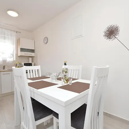 Vrsi-mulo 12 דירה *